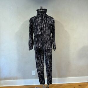 1PIU1UGUALE3 RELAX Track Set Black Print Jacket Pants Size M